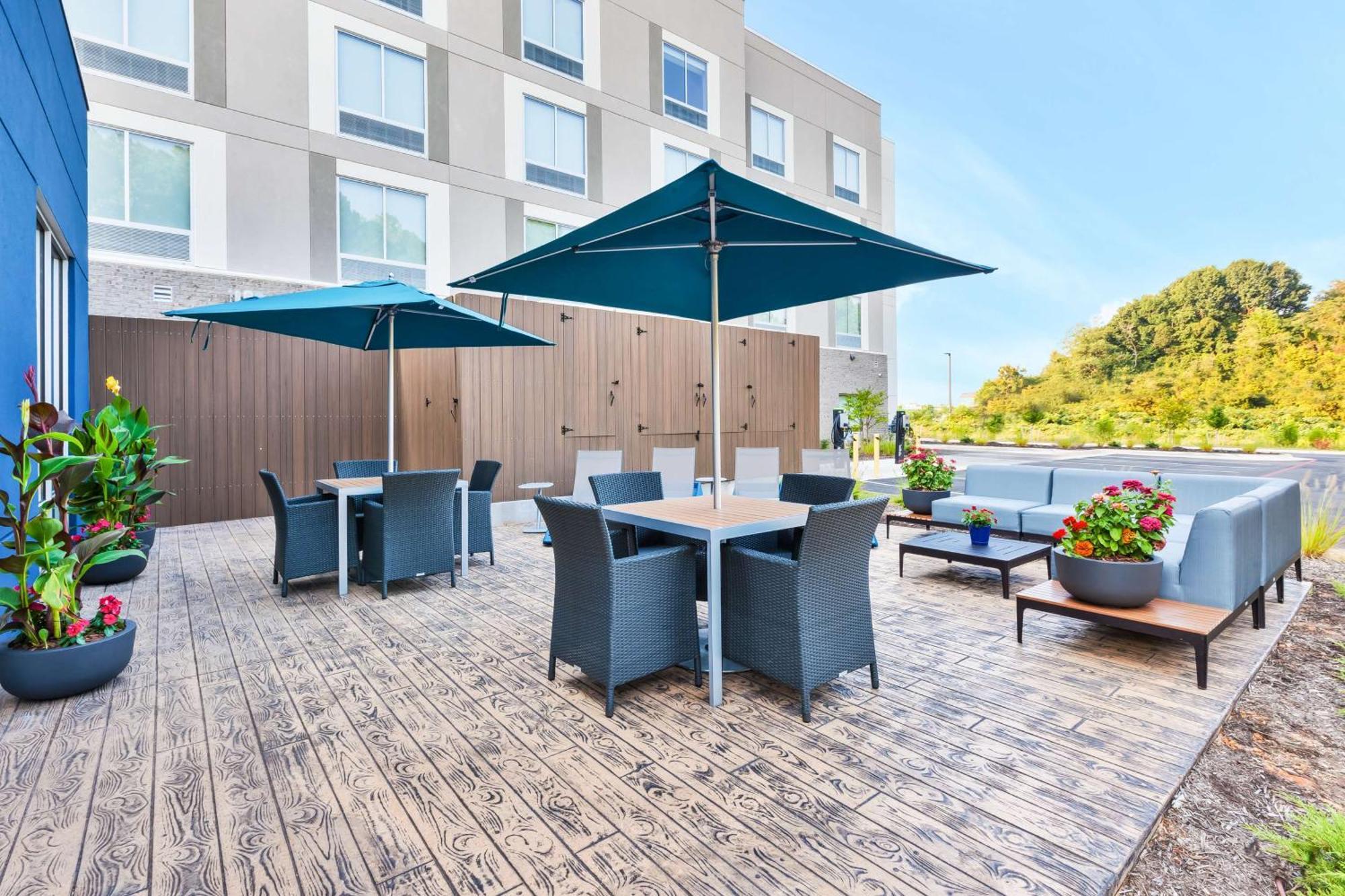 Hampton Inn Danville, Va Exterior photo